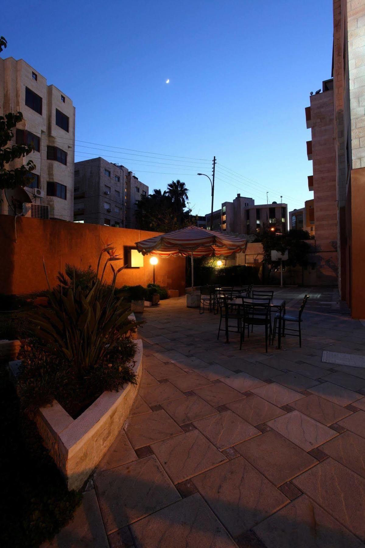 Barakat Hotel Apartments Amman Eksteriør billede